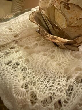 Vintage crochet runner Delicate Hand-Knit Lace in Cream